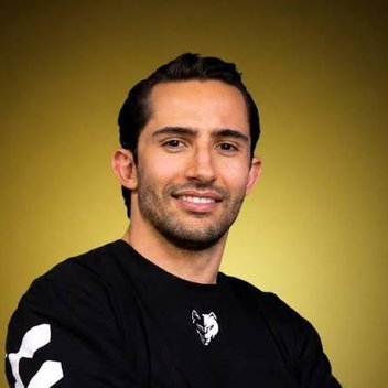 Youri de Quay, communication et carrière